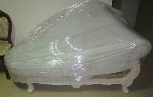 Đóng gói đồ đạc cẩn thận